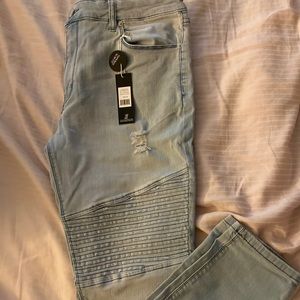 Elwood Tapered Slim Fit Jeans